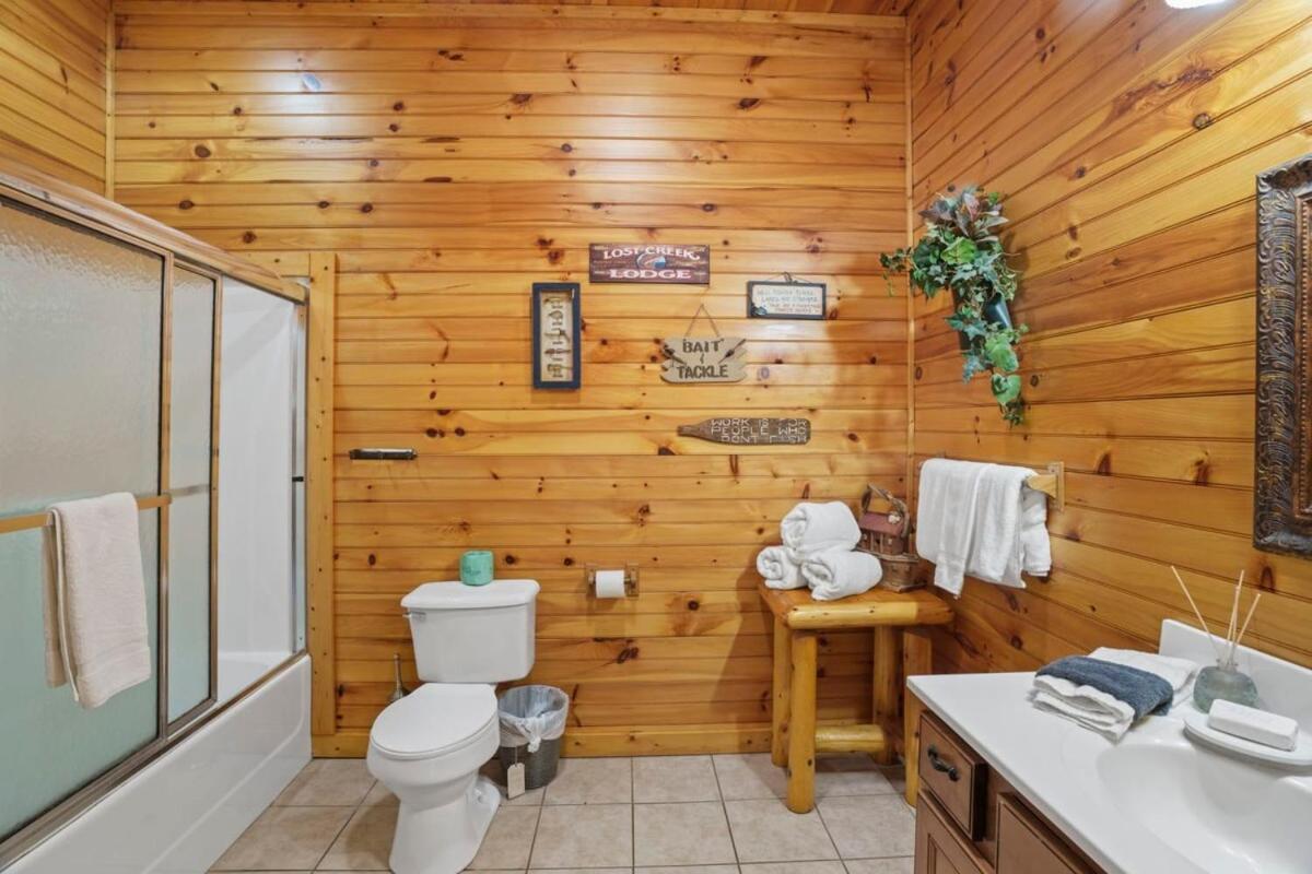 Stunning Mountain Cabin W Hot Tub Гатлинбург Экстерьер фото