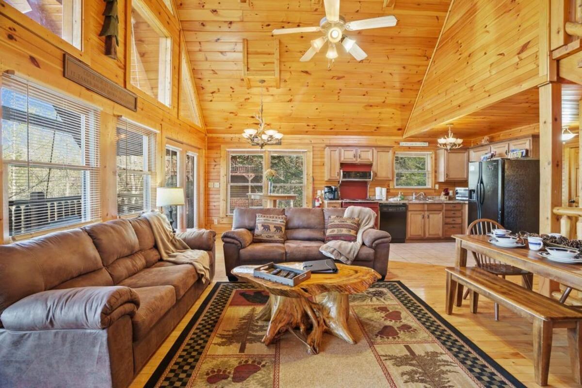 Stunning Mountain Cabin W Hot Tub Гатлинбург Экстерьер фото