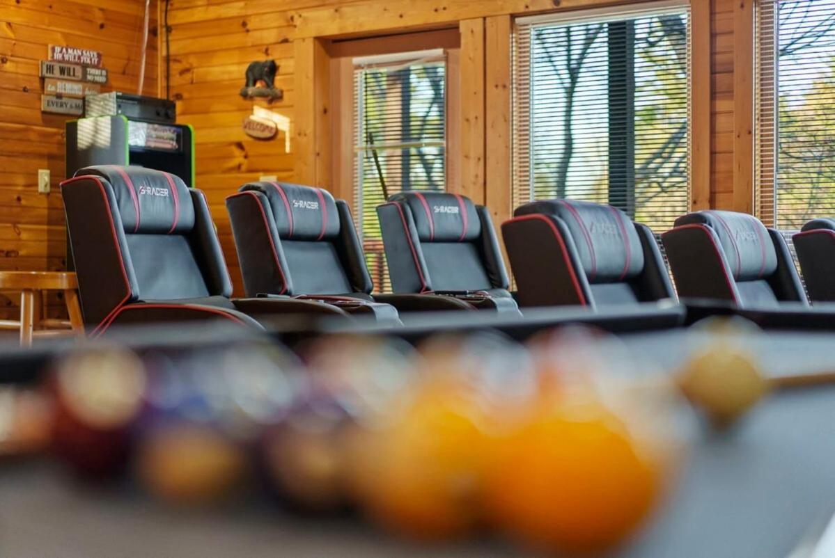 Stunning Mountain Cabin W Hot Tub Гатлинбург Экстерьер фото
